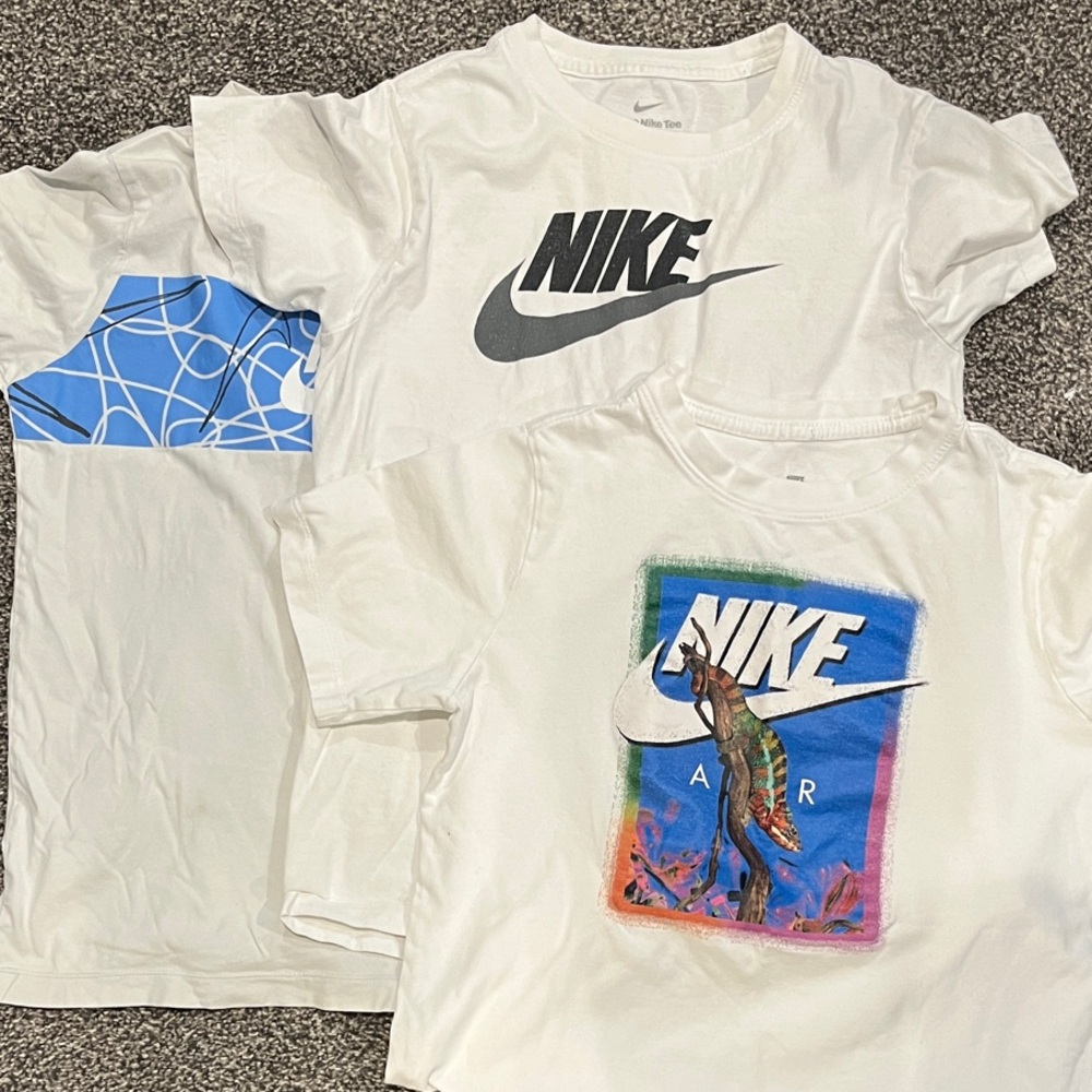 Nike Kids White Graphic Tees